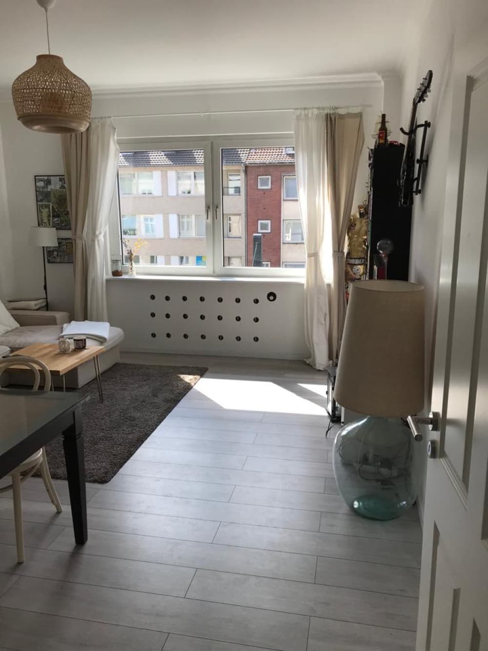 Kernsanierte 3-Zi. Wohnung in Düsseldorf- Friedrichstadt